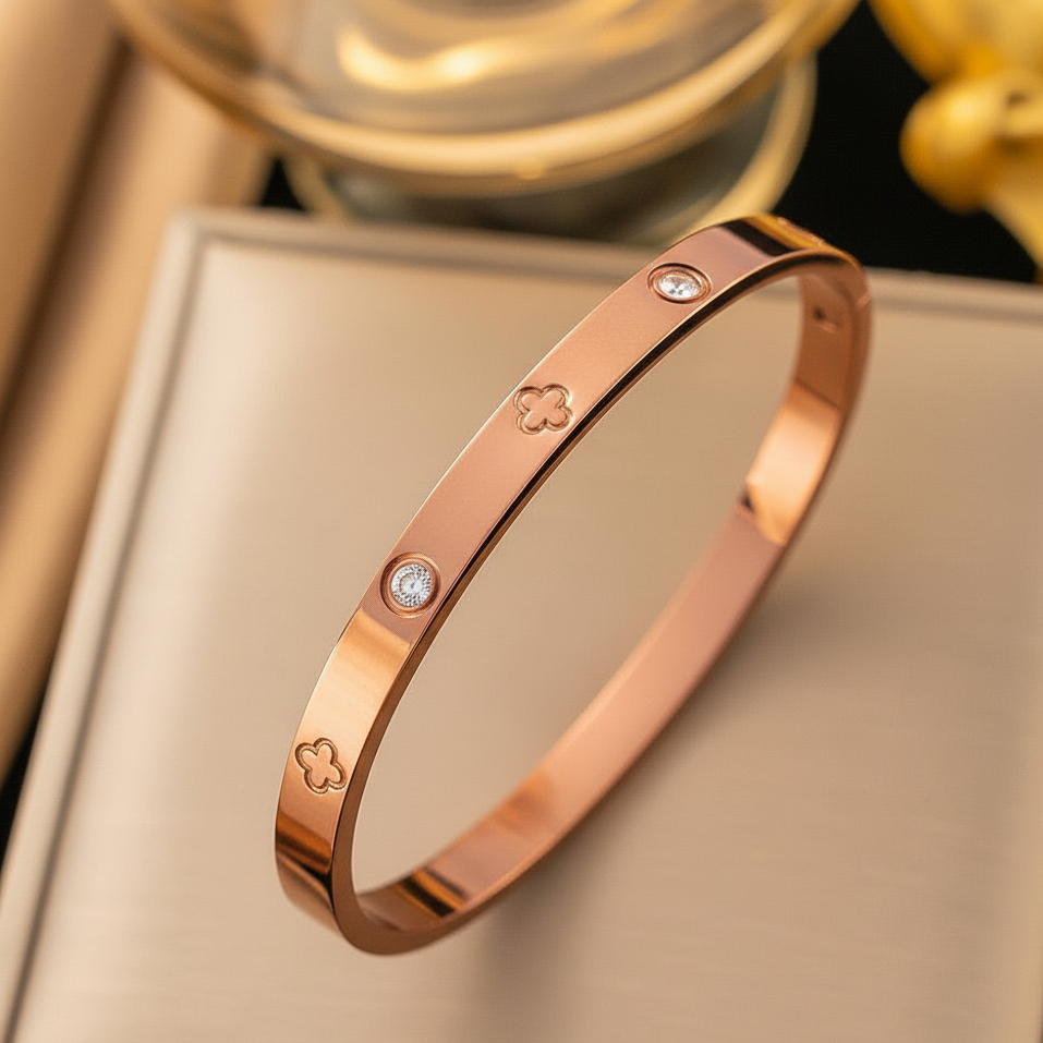 Clover / bracelet elegant