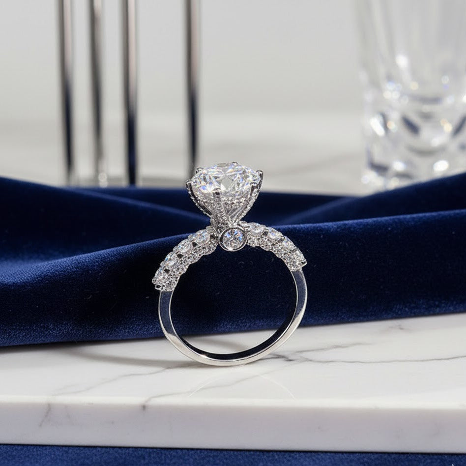 Eleganz Diamond Ring