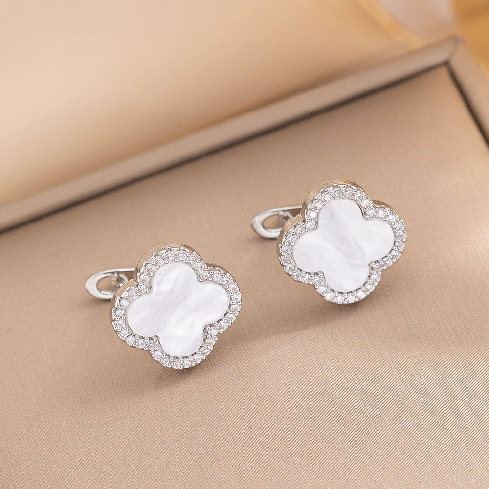 Clover Diamond /earrings